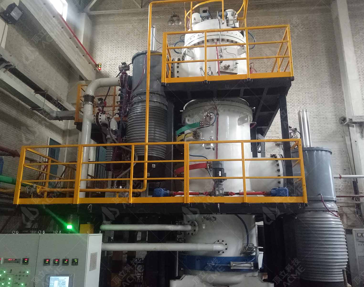 立式底装料真空高压气淬炉 立式底装料真空高压气淬炉